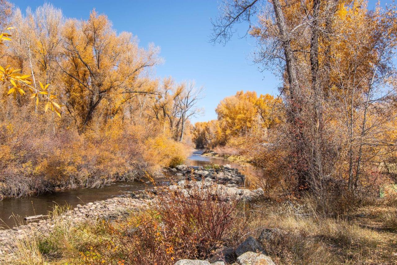 Riverfront Home With Bbq 2 Mi To Downtown Gunnison! Exterior photo